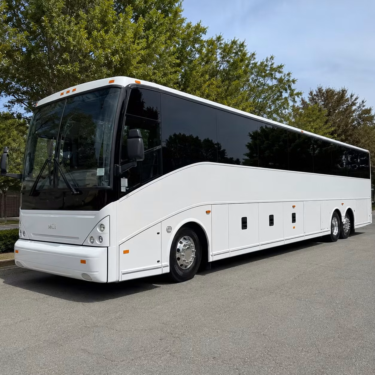 finding the right bus for sacramento convention and conference groups
