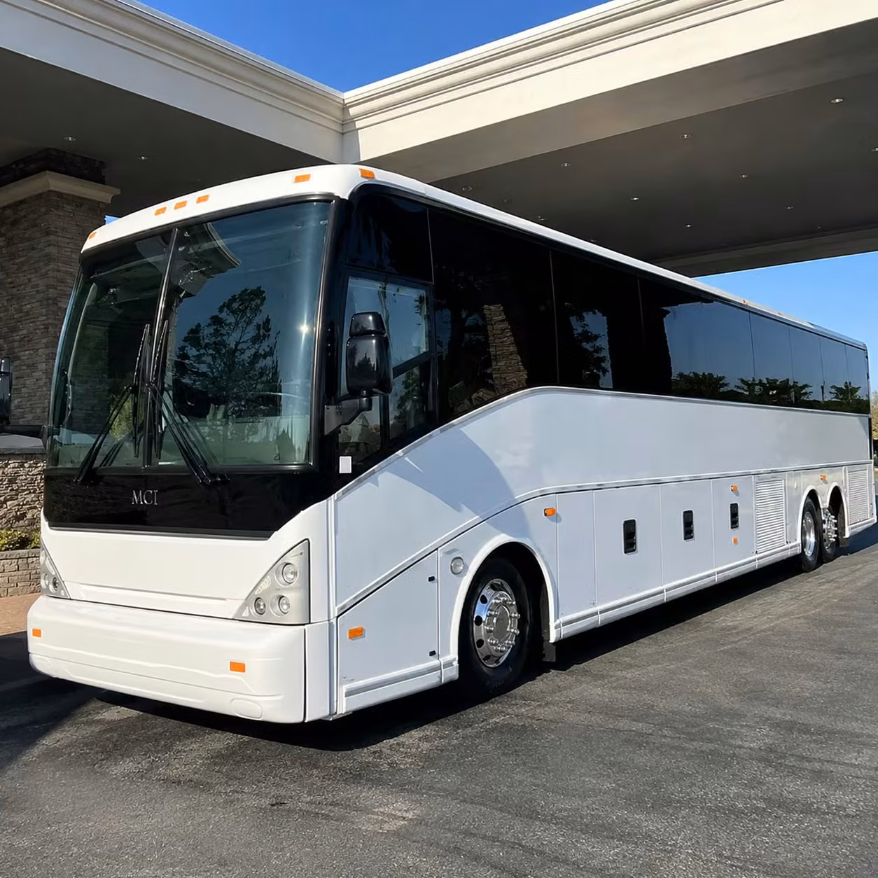 sacramento airport departure shuttles that keep your group on schedule